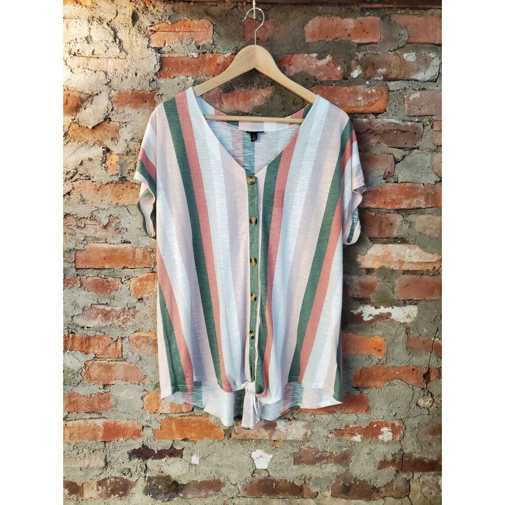 Torrid Womens Striped Top Blouse Size 1 1X Button Front Tie Front V-Neck